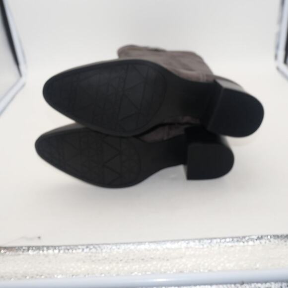 NEW Lifestride Daring Women's 8 Knee High Boots Gray Suede Square Heel - Picture 9 of 9